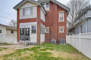 House (3 Bedrooms) | Interior - Walk to Marshall University: Home w/ Private Yard! (Huntington)
