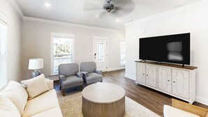 House (3 Bedrooms) | Interior - Steps to Beach! St Teresa Retreat w/ Pool Access (Carrabelle)