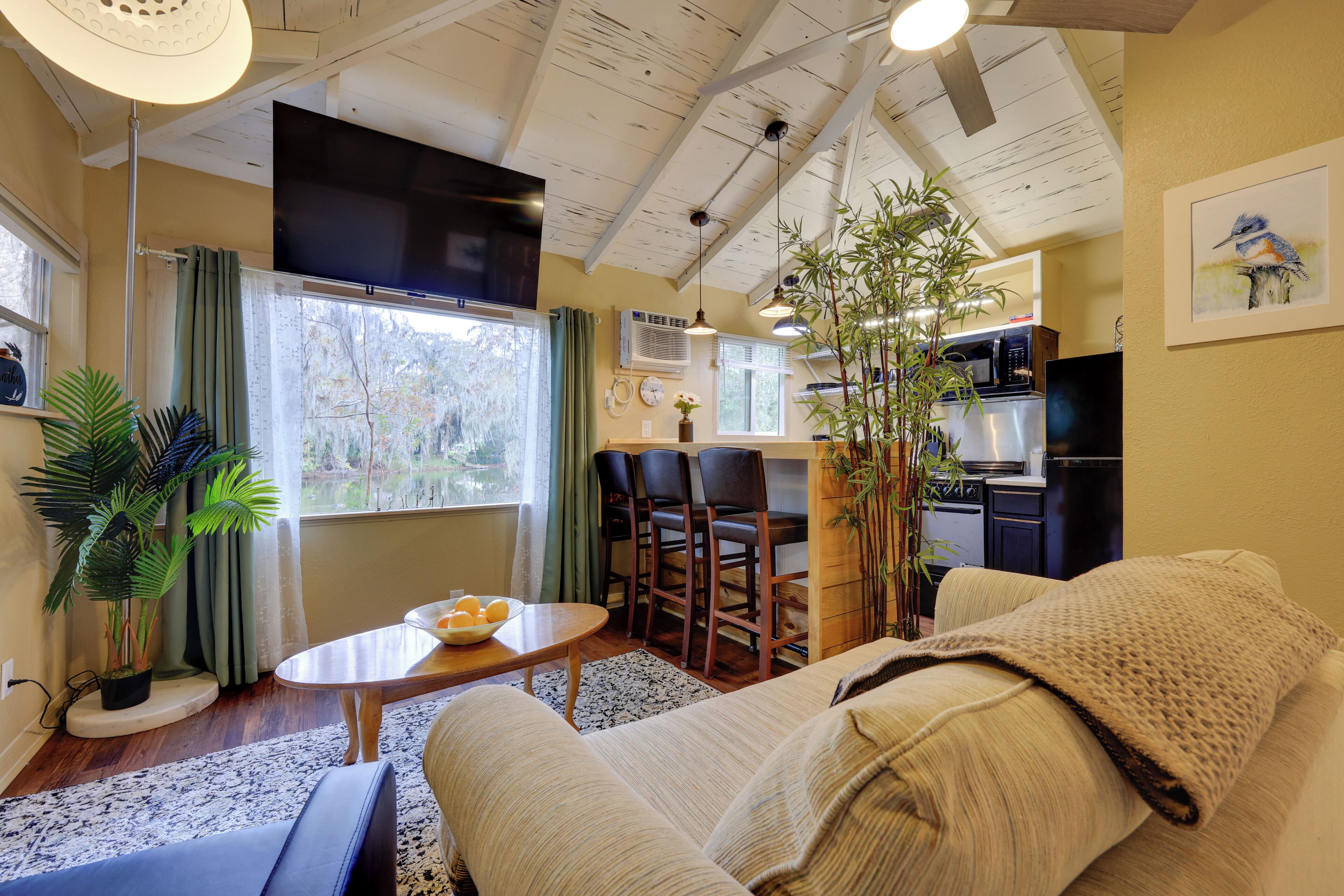 House (1 Bedroom) | Interior