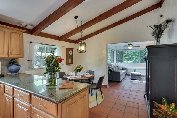 Interior - Creative Socal Escape! Trabuco Canyon Casita (Silverado)