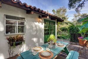 Front of property - Romantic Retreat at Rancho Las Lomas: Pet Friendly (Silverado)