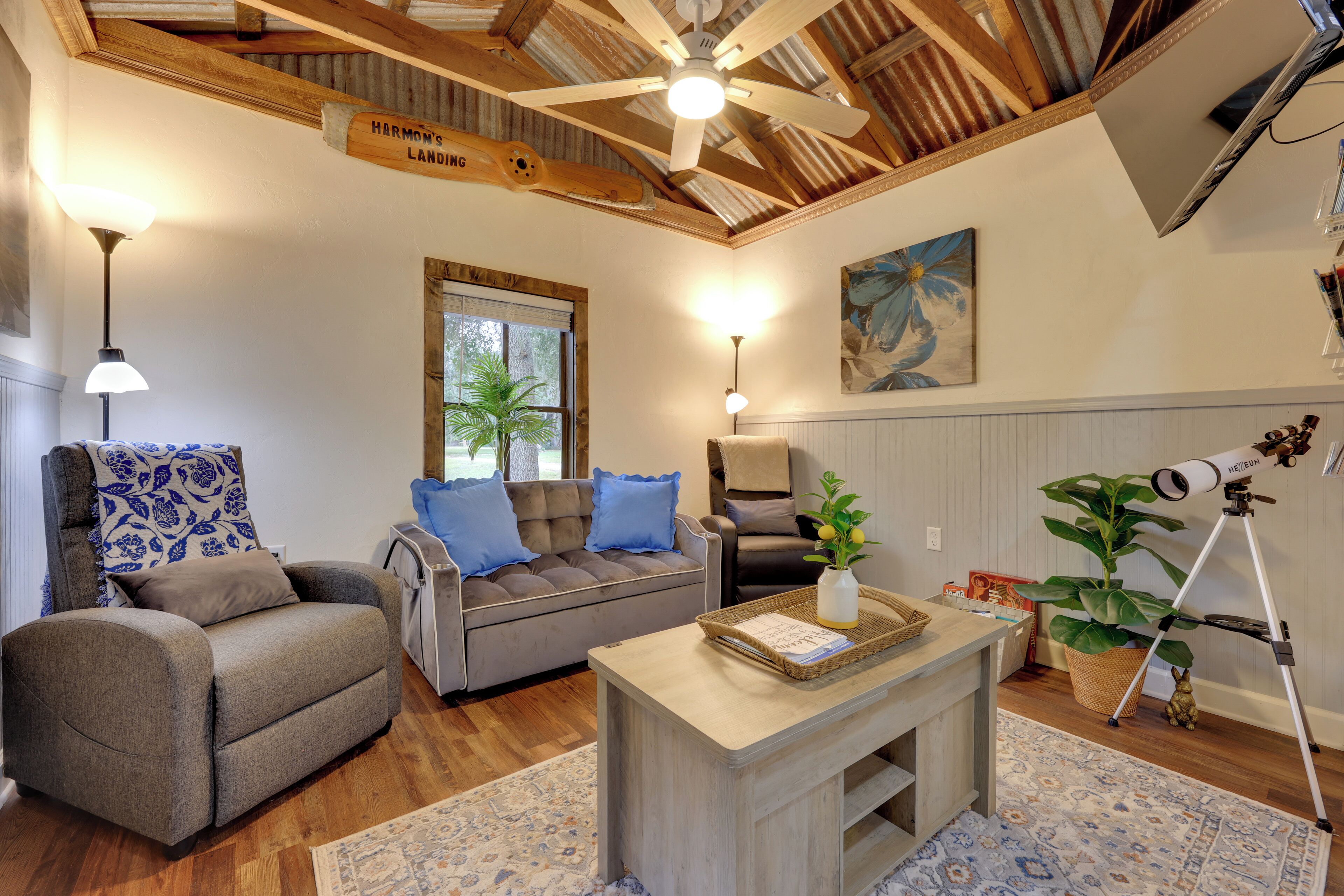 House (2 Bedrooms) | Interior