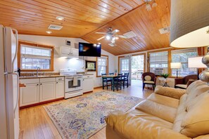 House (1 Bedroom) | Interior - Fish, Boat & Explore: Cross Creek Cabin w/ Dock! (Hawthorne)