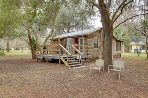 Interior - Fish, Boat & Explore: Cross Creek Cabin w/ Dock! (Hawthorne)