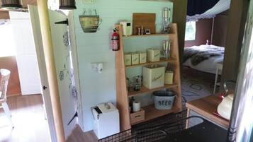 3 bedrooms, individually decorated, individually furnished