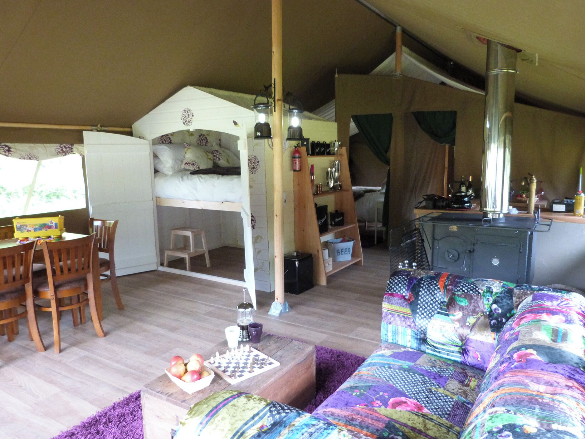 3 bedrooms, individually decorated, individually furnished