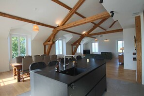 Dining - Appartement 145 m² 4 chambres, vue lac, avec clim (Tresserve)