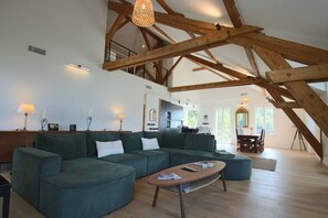 Fernseher, Arbeitsbereiche