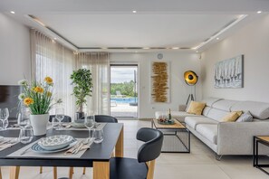 Dining - Sea View Villa With Pool (Medulin)