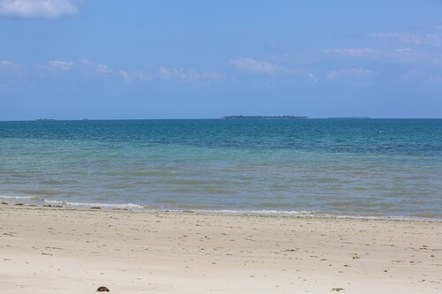 MKUNGU HOUSE PRIVATE VILLA 