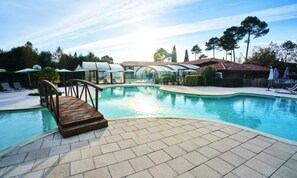 Outdoor pool - Apartment by Lake Parentis With Pool (Parentis-en-Born)