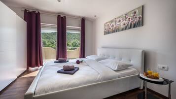 Villa | Una cassaforte in camera, ferro/asse da stiro, Wi-Fi gratuito