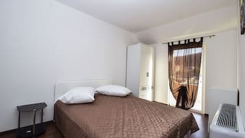 Villa | In-room safe, iron/ironing board, free WiFi