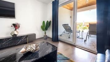 Villa | Living room | Fireplace