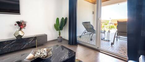 Villa | Living room | Fireplace