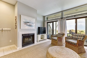 Stadtwohnung, 3 Schlafzimmer | Wohnbereich | Smart-TV