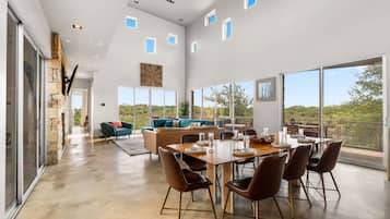 4 habitaciones y acceso a internet