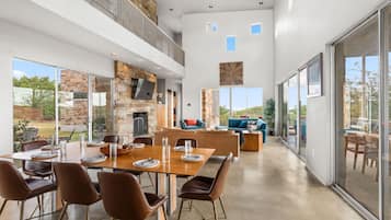 House | 4 bedrooms, Internet