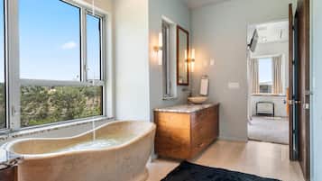 House | 4 bedrooms, Internet