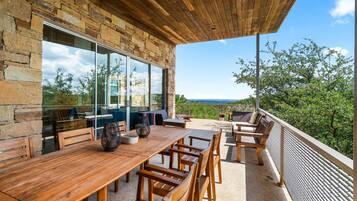 House | 4 bedrooms, Internet