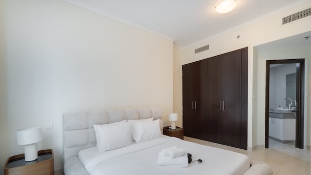 Unclassified image, 1 of 22, button - Stayshort - Modern 1 Bedroom Getaway Sleeps 4 in Dubai Marina (Dubai)