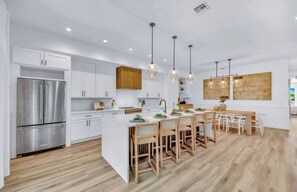 Dining - New! Beach House with heated pool/spa water slide! (Siesta Key)