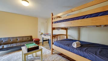 Townhome, 4 Bedrooms | 4 bedrooms, laptop workspace, iron/ironing board, free WiFi