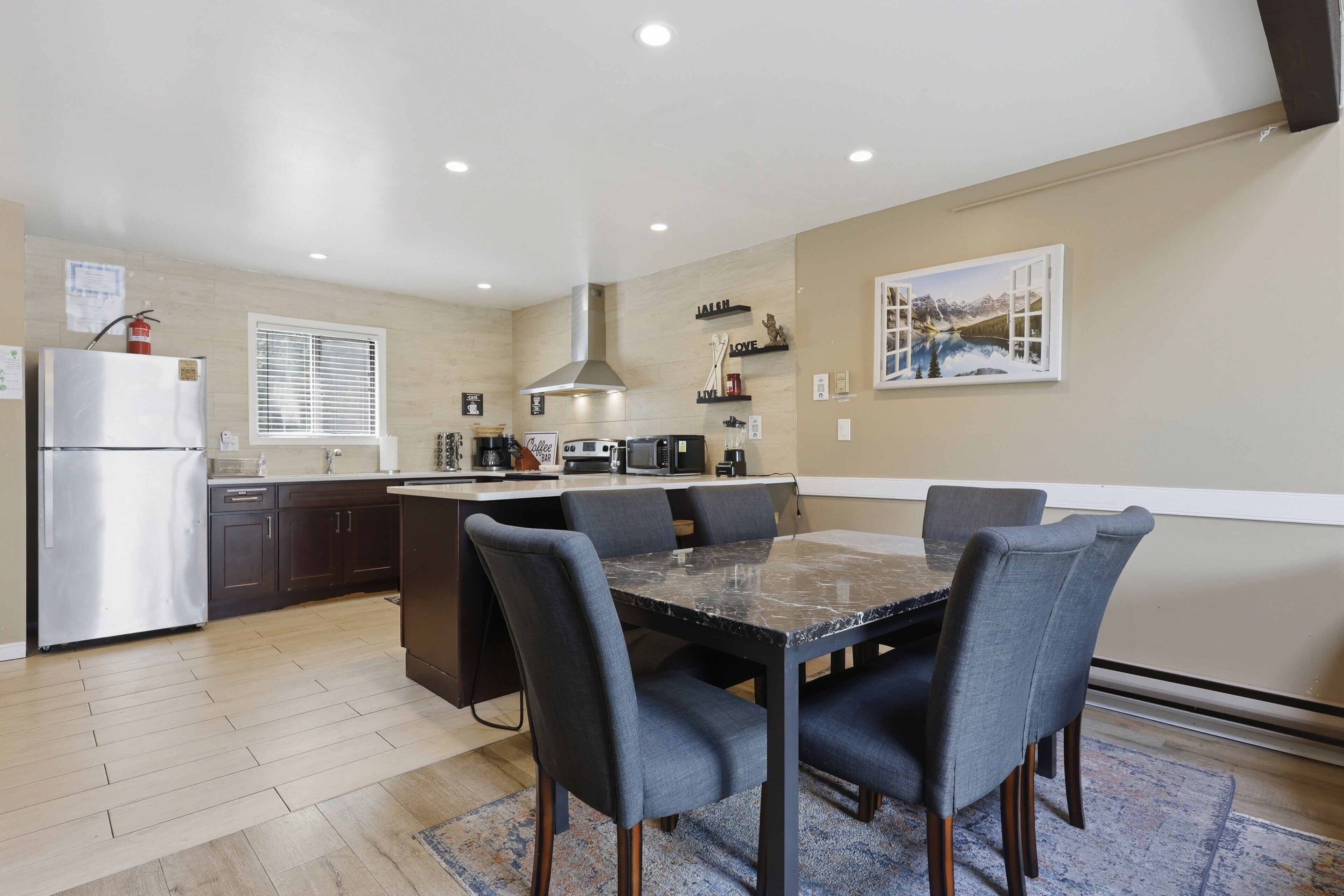 Townhome, 4 Bedrooms | Dining