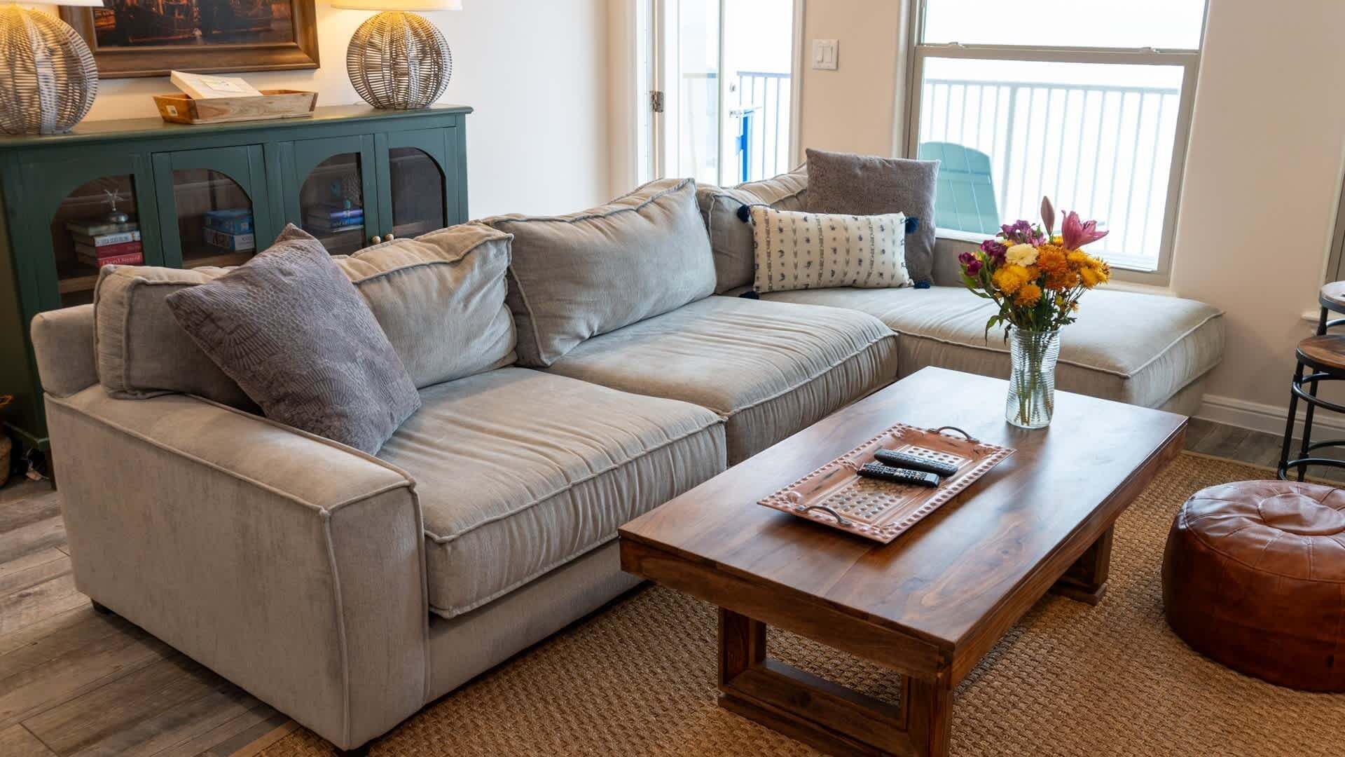 コンドミニアム 4 ベッドルーム | リビング エリア