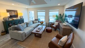 Living area - Penthouse Beachfront Views Renovated 4 Bedroom Condo (South Padre Island)