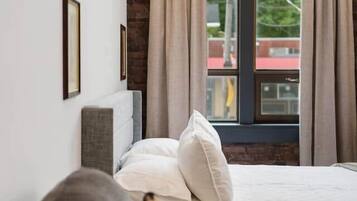 Fer et planche Ă repasser, Wi-Fi, draps fournis