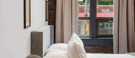 Fer et planche Ă repasser, Wi-Fi, literie fournie