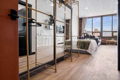 Golden Hour @TheMillRowsSuites