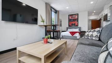 StrykjÀrn/strykbrÀda, wi-fi och sÀngklÀder