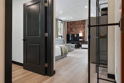 The Library @TheMillRowsSuites