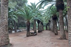 Outdoor dining - A seaside retreat with swimming pool (Ciutadella)