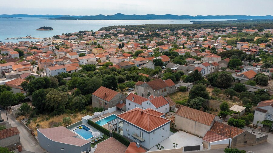 Villa Peregrine