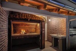BBQ/picnic Area - Villa Peregrine (Pakostane)