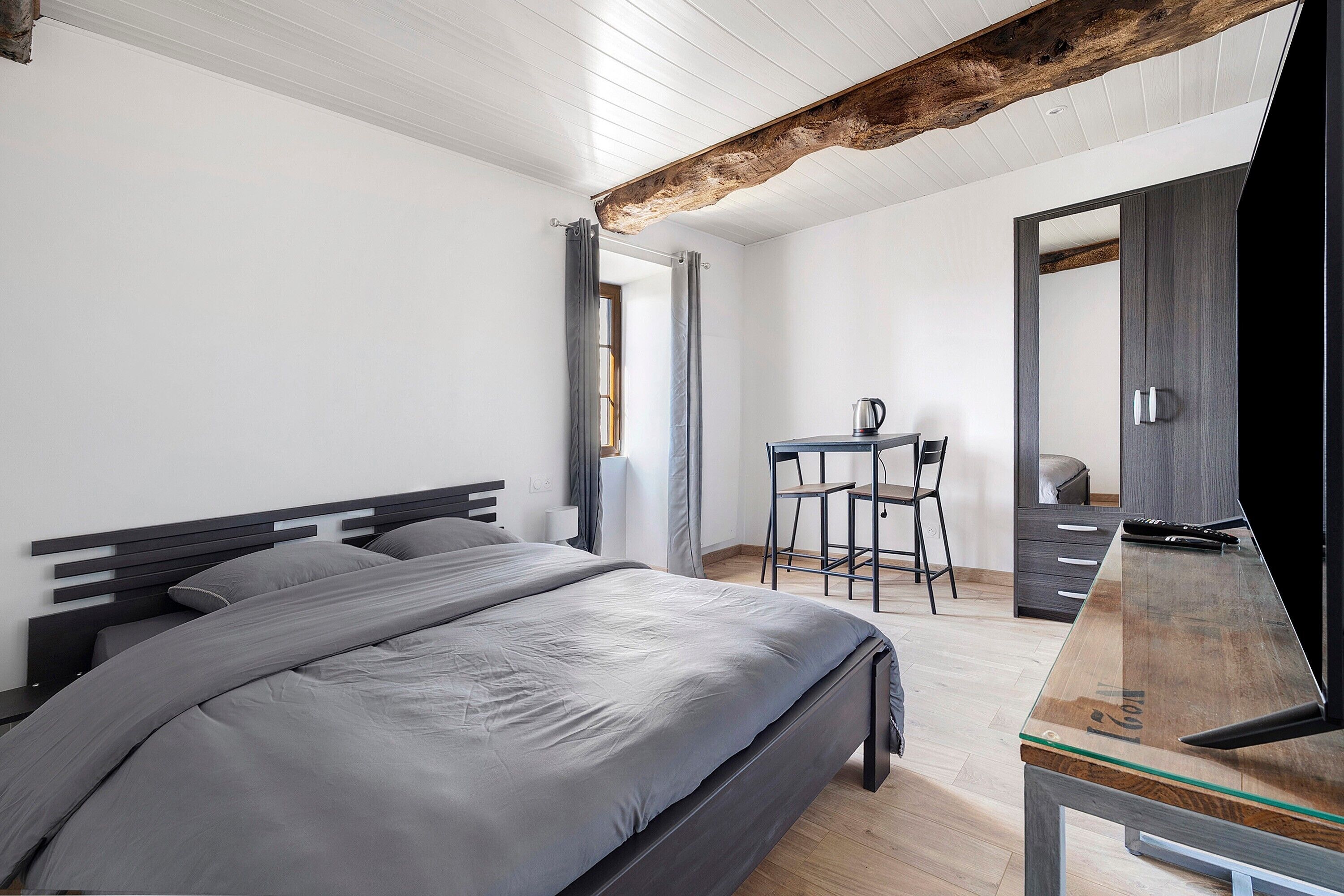 1 多间卧室、WiFi、床单