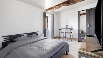 1 bedroom, WiFi, bed sheets