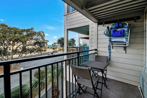Property grounds - Sea Side Villas 258| | Beach View | Private Pool | Near Coligny & Sea Pines (Hilton Head Island)