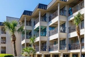 Exterior - Sea Side Villas 258| | Beach View | Private Pool | Near Coligny & Sea Pines (Hilton Head Island)