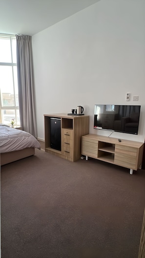 Fer et planche à repasser, accès Internet, draps fournis