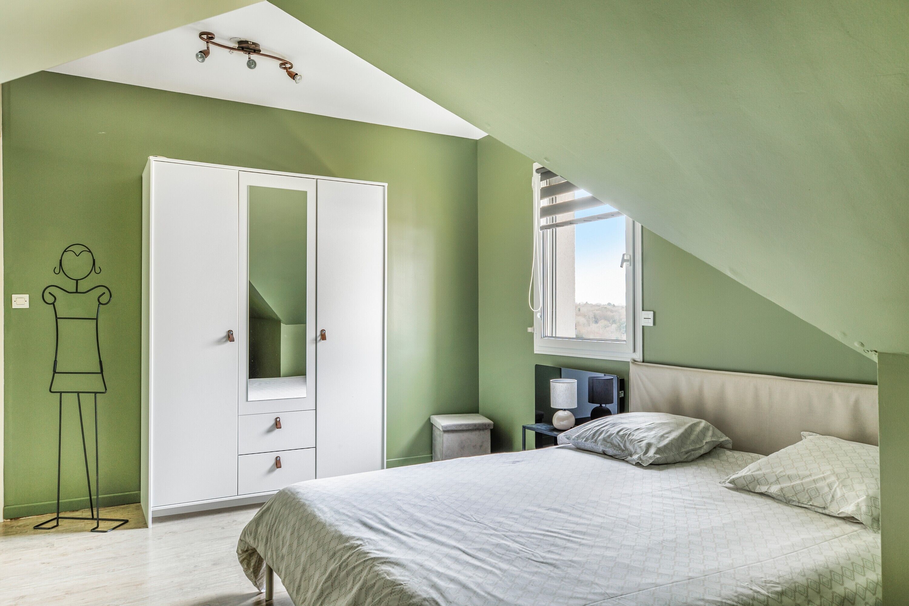 1 bedroom, WiFi, bed sheets