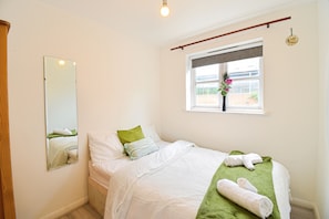 2 soverom, strykejern/-brett, wi-fi og sengetøy