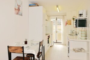 微波炉、烤箱、炉灶、洗碗机