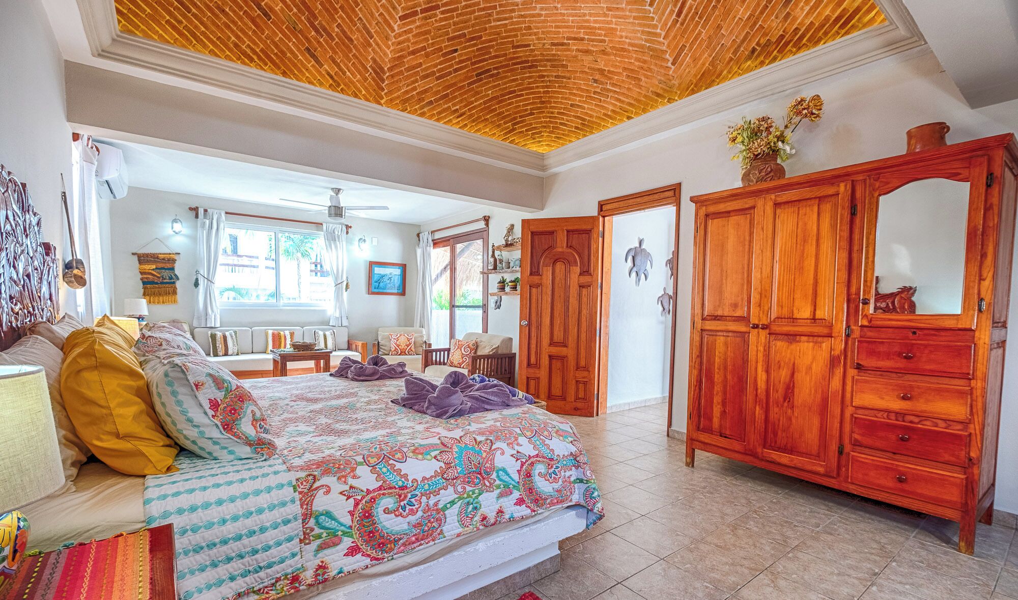 3 bedrooms, WiFi (free), bed sheets