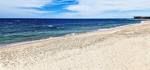 Una playa cerca