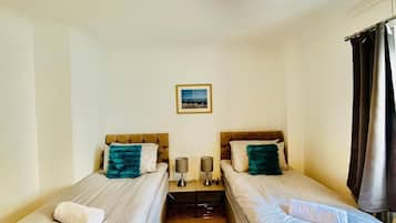 2 bedrooms, Internet, bed sheets