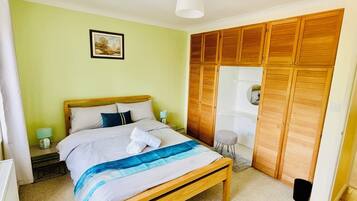 2 dormitorios, Internet, ropa de cama
